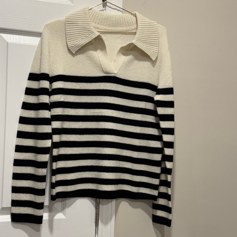 Brand new 100% cashmere sweater Sz M
